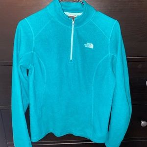 Womens North Face quarter zip